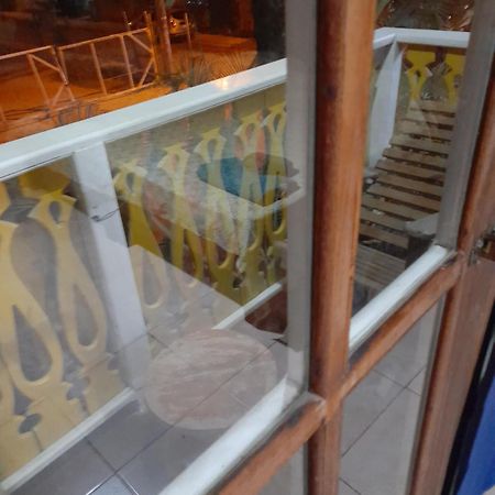 Charming Yellow Houses Loft-Style Apartment Bocas del Toro Esterno foto